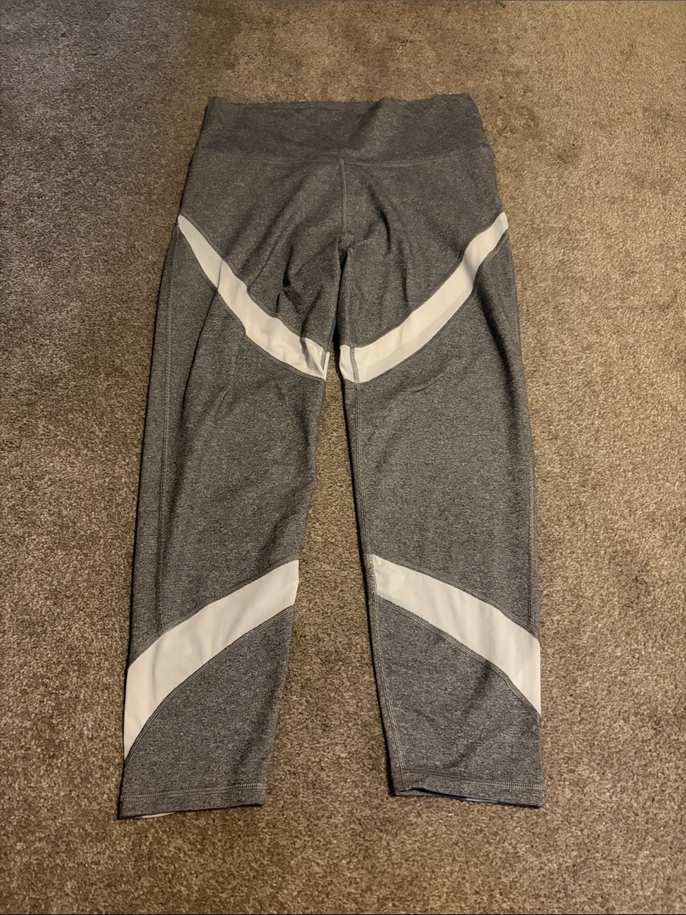 aerie move Gray Leggings with White mesh trim size xl
